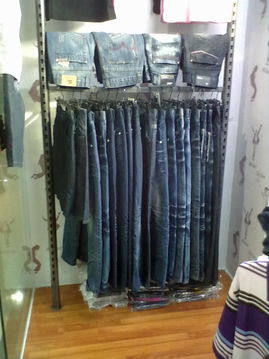 牛仔風尚 從服裝鞋帽到日用百貨的潮流生活